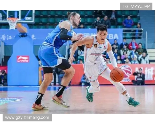 高诗岩:从青年才俊到篮球场上的闪耀明星之路