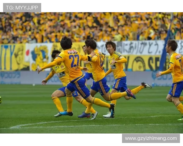 鲁能与广岛三箭激战正酣比分悬念引发球迷热议