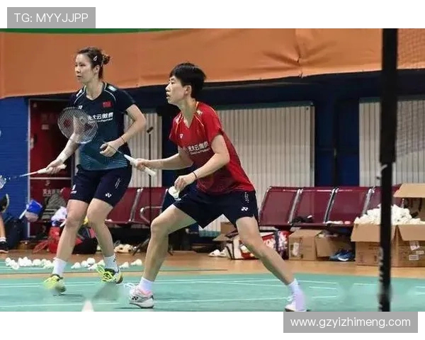 成都羽毛球队与上海羽毛球队赛后复盘分析意识碰撞与战术对决